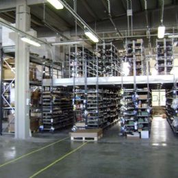 magazzino ricambi